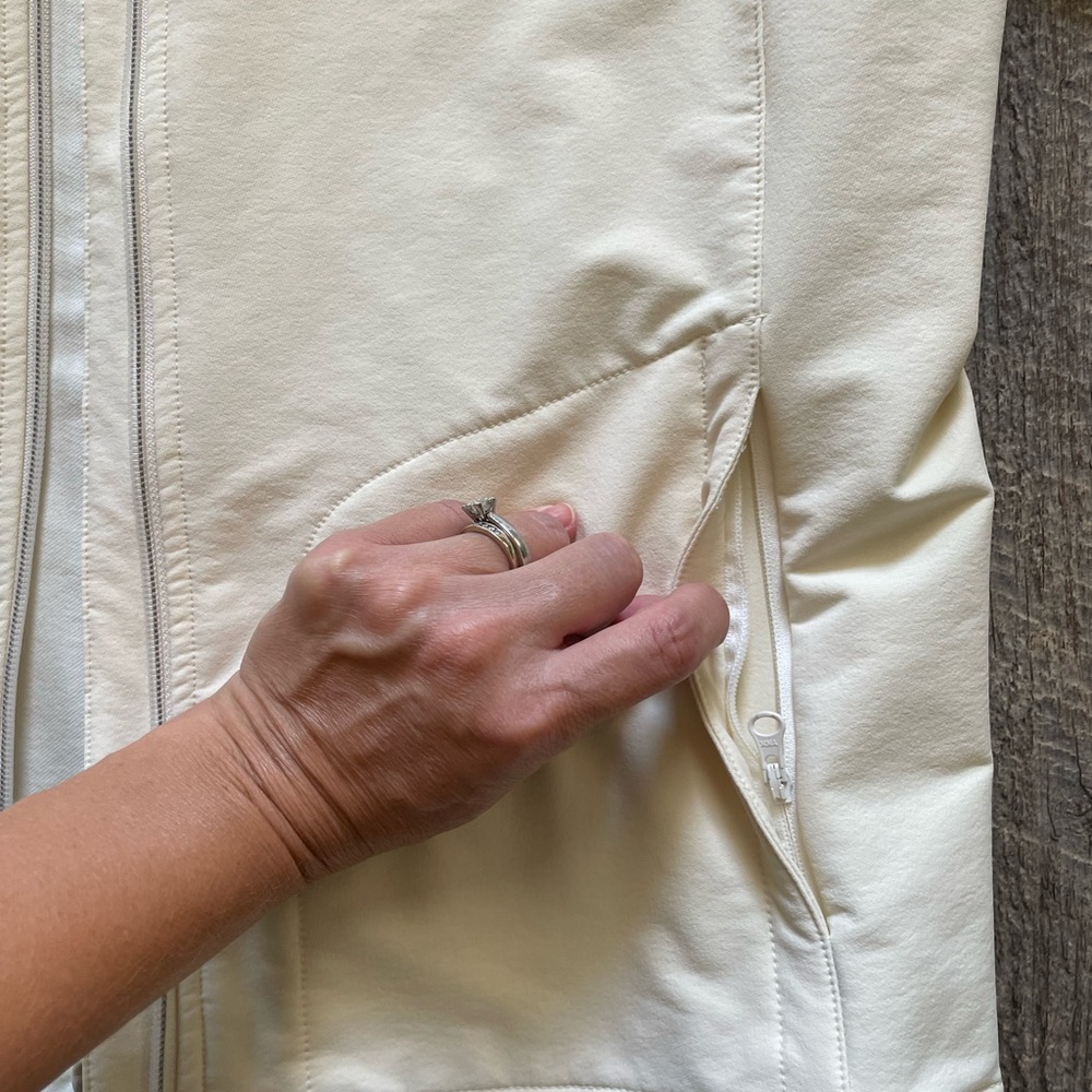 Euc Cream Colored Merrell Jacket, Size M View 4